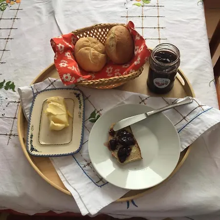 Bed and breakfast Cerne 2*