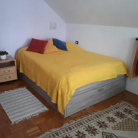 Cerne Bed and breakfast Polhov Gradec