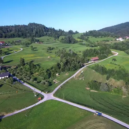 Cerne Bed and breakfast Polhov Gradec
